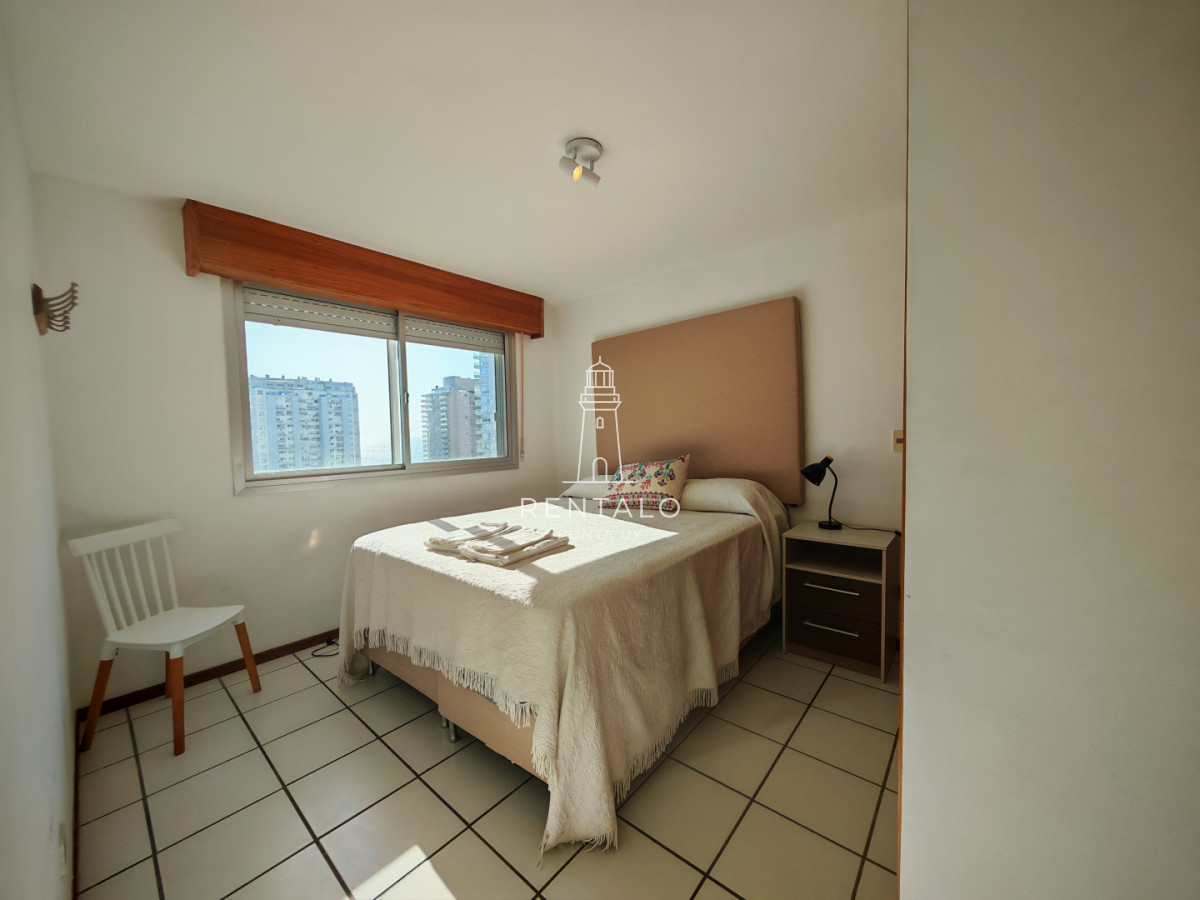 Apartamento ID.863 - En venta apartamento penthouse 3 dormitorios en Punta del este playa mansa parada 5 