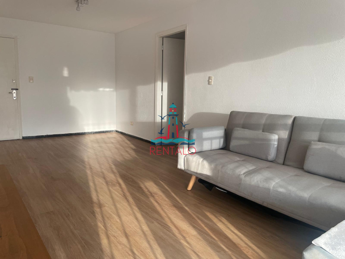 Apartamento ID.596 - Apartamento anual de 2 dormitorios Punta del este 