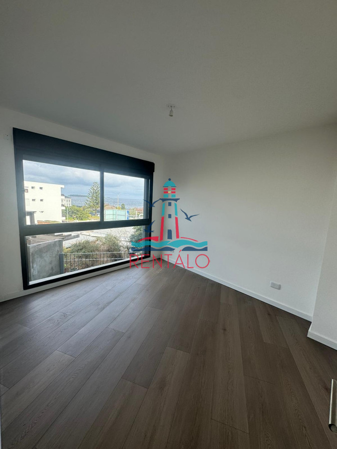Apartamento ID.533 - Alquiler anual de 2 dormitorios en Punta del este