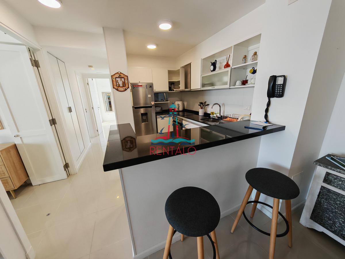 Apartamento ID.403 - Apartamento en venta en Punta del Este de 2 dormitorios y medio y dos baños oportunidad en punta del este 