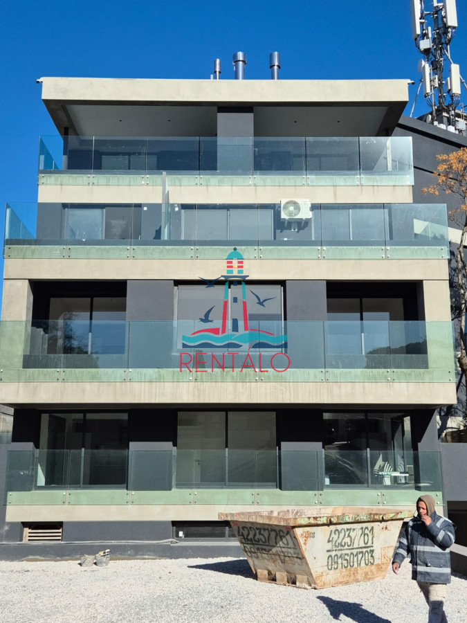 Apartamento ID.533 - Alquiler anual de 2 dormitorios en Punta del este