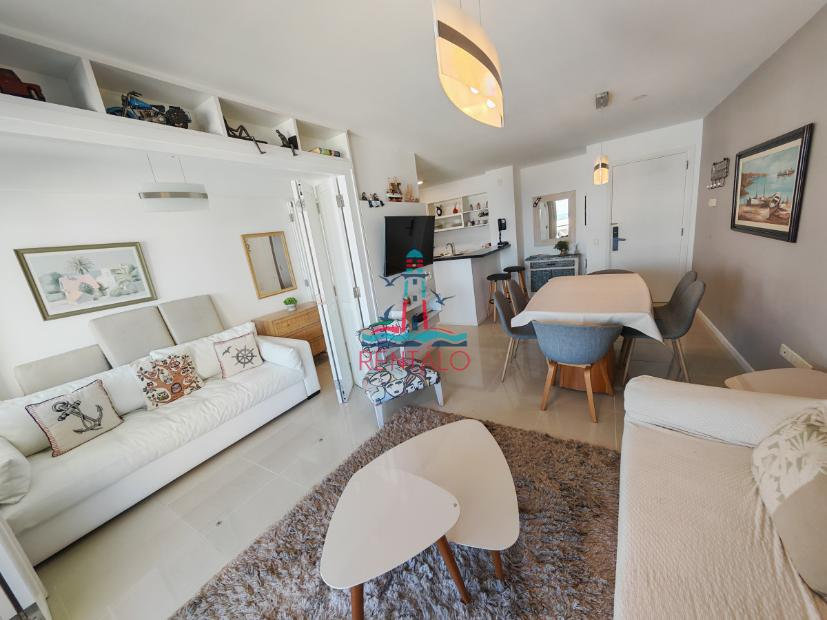 Apartamento ID.403 - Apartamento en venta en Punta del Este de 2 dormitorios y medio y dos baños oportunidad en punta del este 