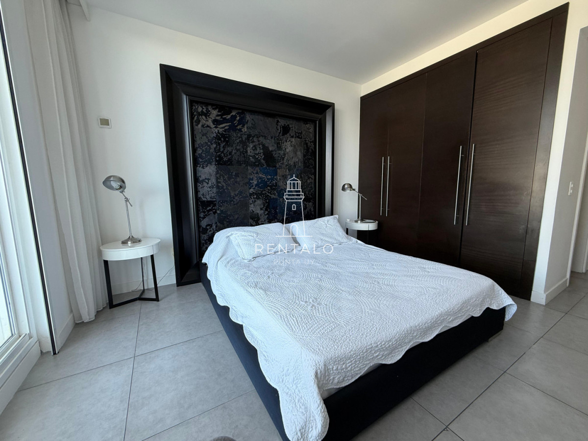 Apartamento ID.1012 - Penthouse en venta de 3 dormitorios en Punta del este oportunidad