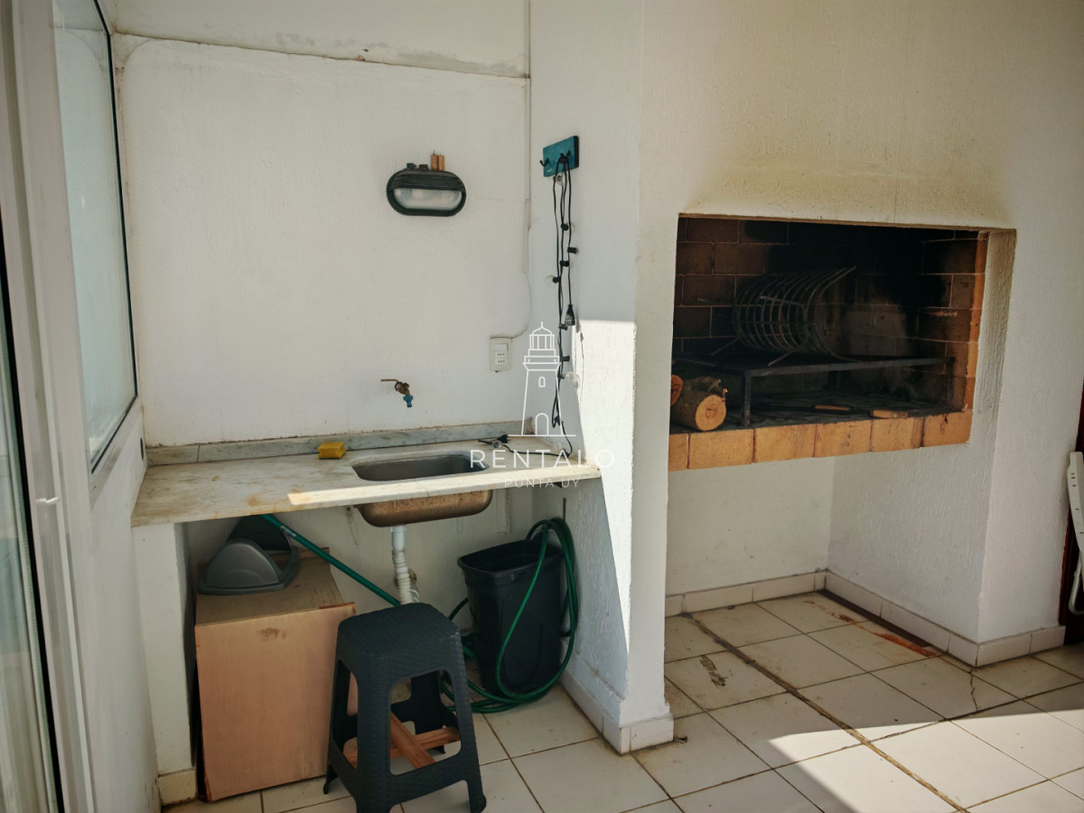 Apartamento ID.863 - En venta apartamento penthouse 3 dormitorios en Punta del este playa mansa parada 5 