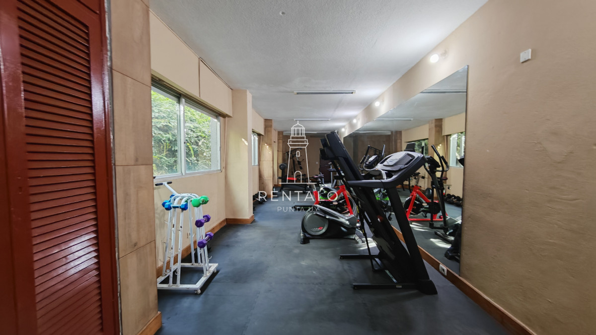 Apartamento ID.1095 - Apartamento penthouse en venta de 2 dormitorios 3 baños en Punta del este oportunidad
