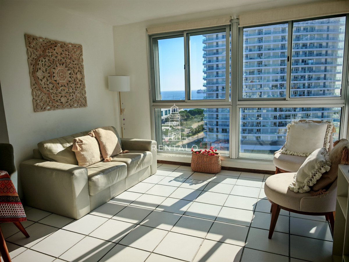 Apartamento ID.863 - En venta apartamento penthouse 3 dormitorios en Punta del este playa mansa parada 5 