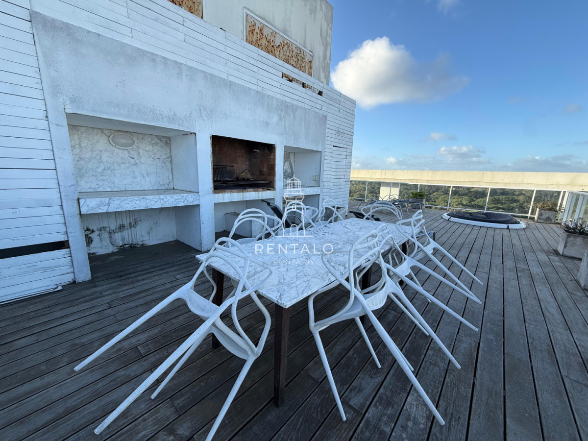 Apartamento ID.1012 - Penthouse en venta de 3 dormitorios en Punta del este oportunidad