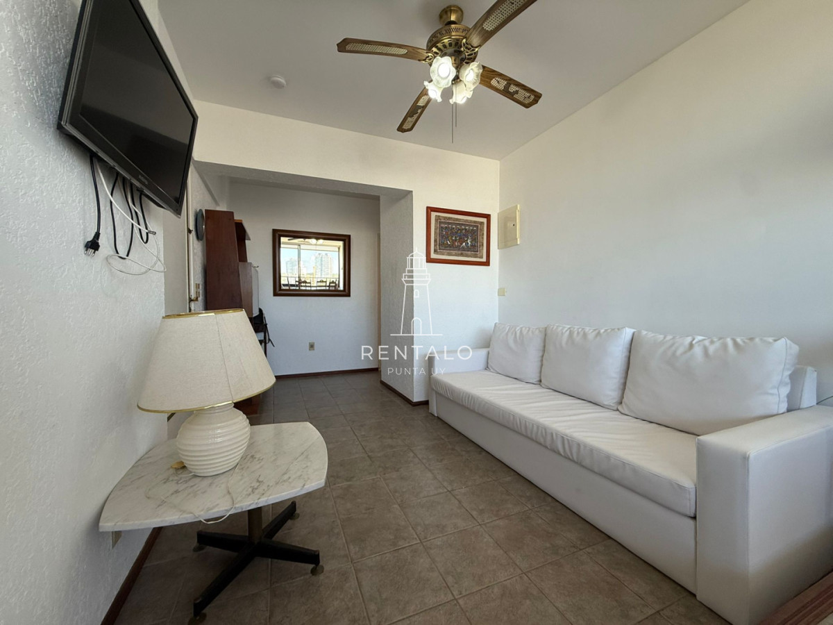 Apartamento ID.903 - Apartamento en venta de 2 dormitorios en Punta del este con garaje OPORTUNIDAD