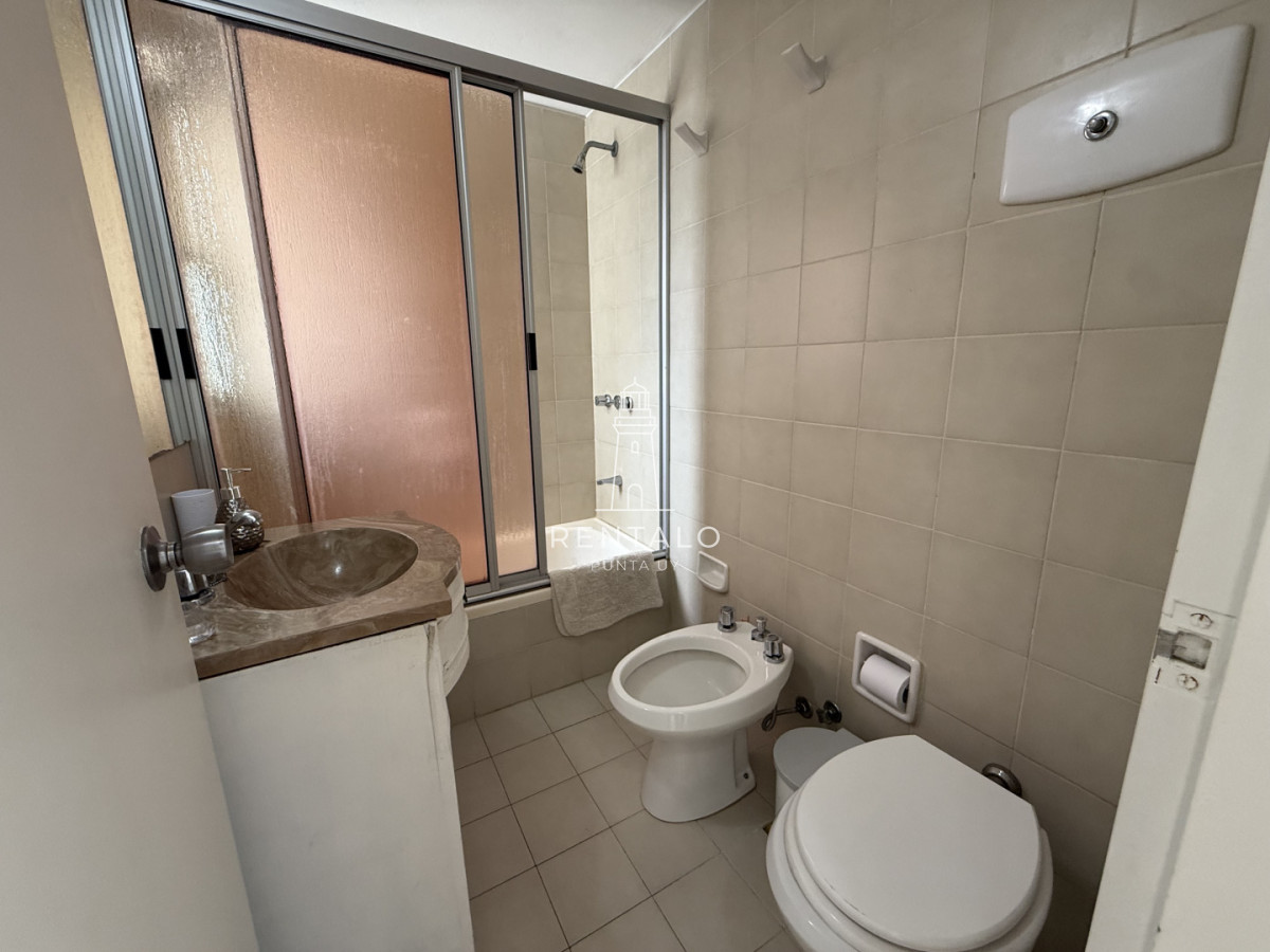 Apartamento ID.962 - Alquiler invernal apartamento 2 dormitorios y dos baños con vista al mar Punta del este