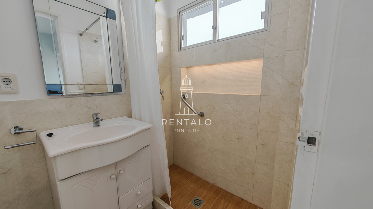 Apartamento ID.1095 - Apartamento penthouse en venta de 2 dormitorios 3 baños en Punta del este oportunidad