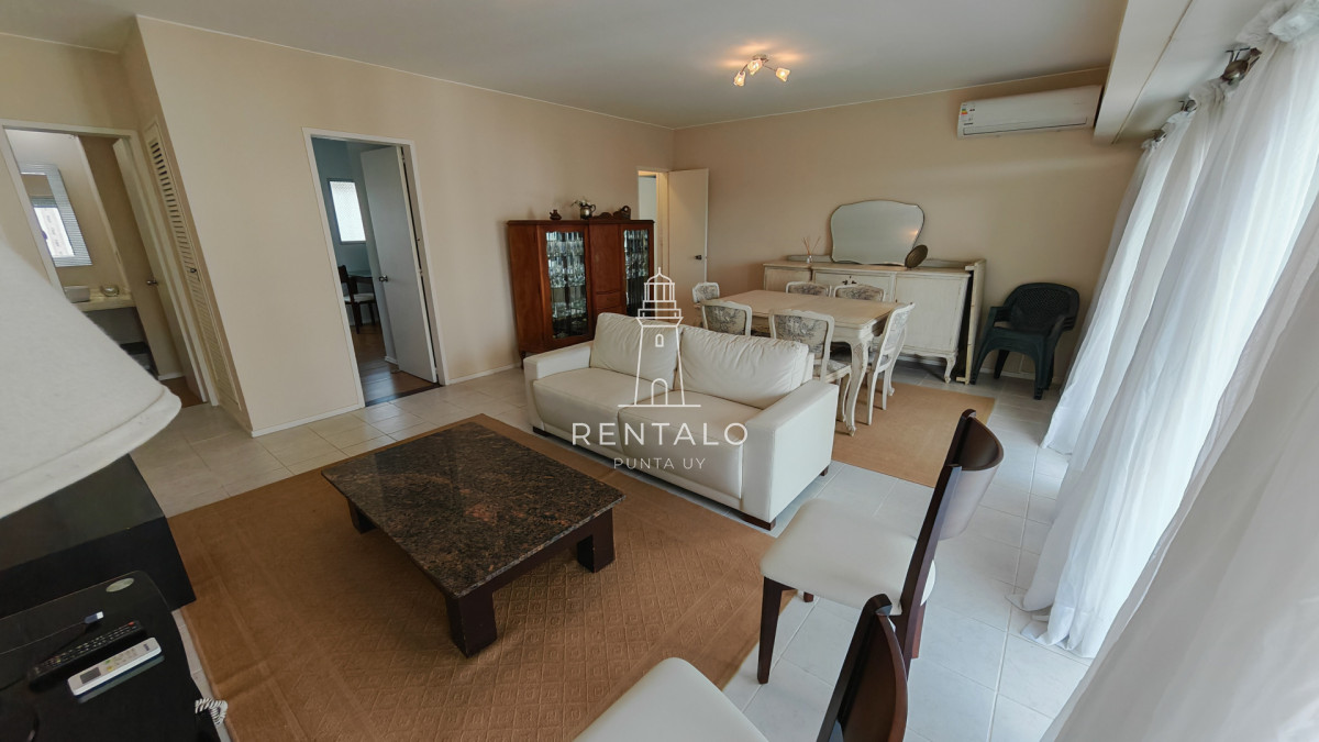 Apartamento ID.1095 - Apartamento penthouse en venta de 2 dormitorios 3 baños en Punta del este oportunidad