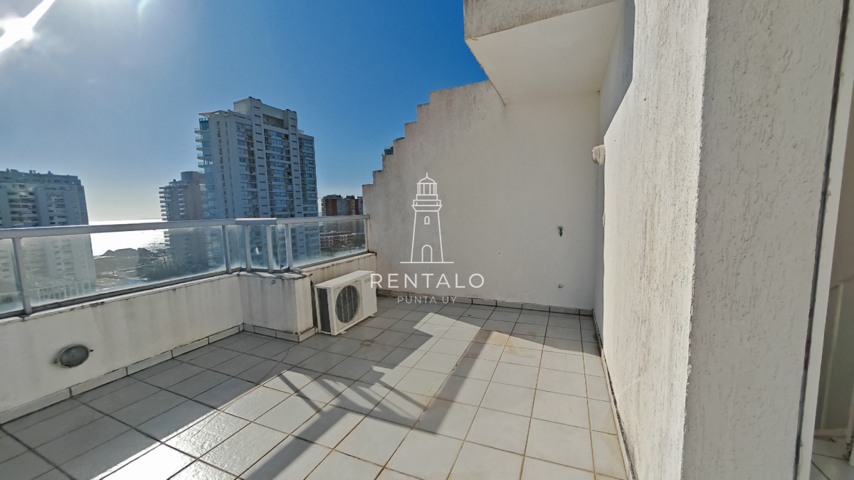 Apartamento ID.883 - Apartamento penthouse en venta 2 dormitorios en Punta del este 