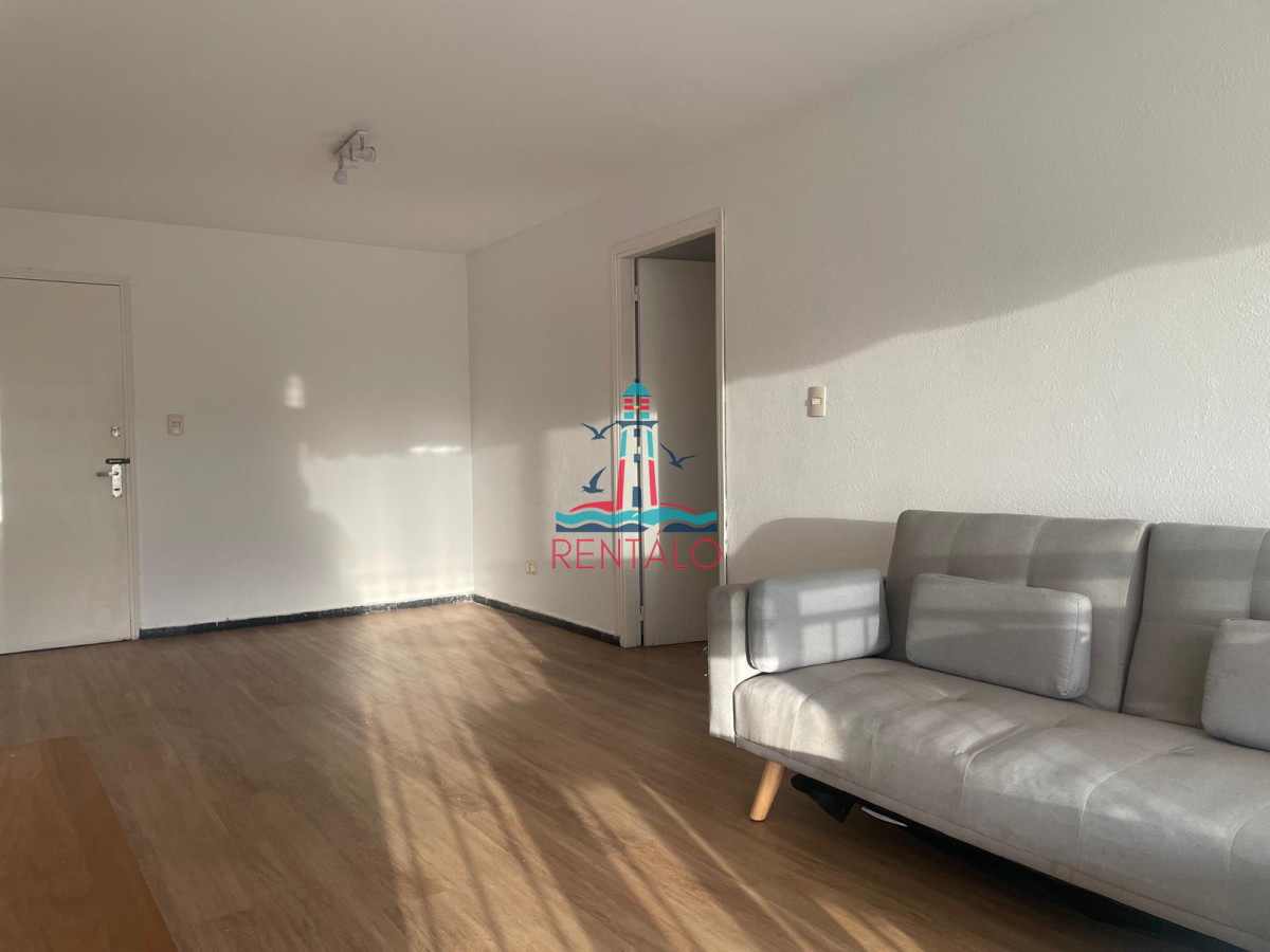 Apartamento ID.596 - Apartamento anual de 2 dormitorios Punta del este 