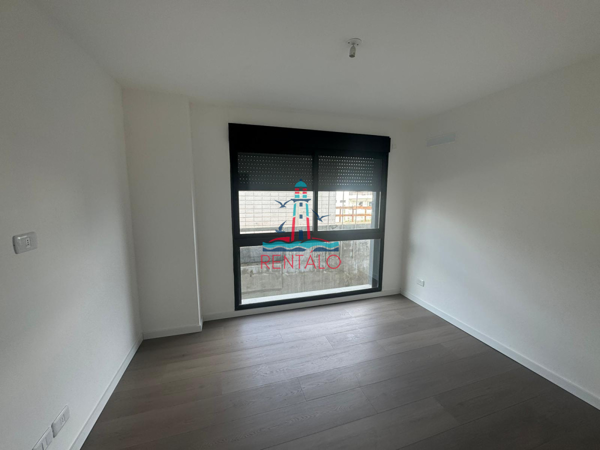 Apartamento ID.533 - Alquiler anual de 2 dormitorios en Punta del este