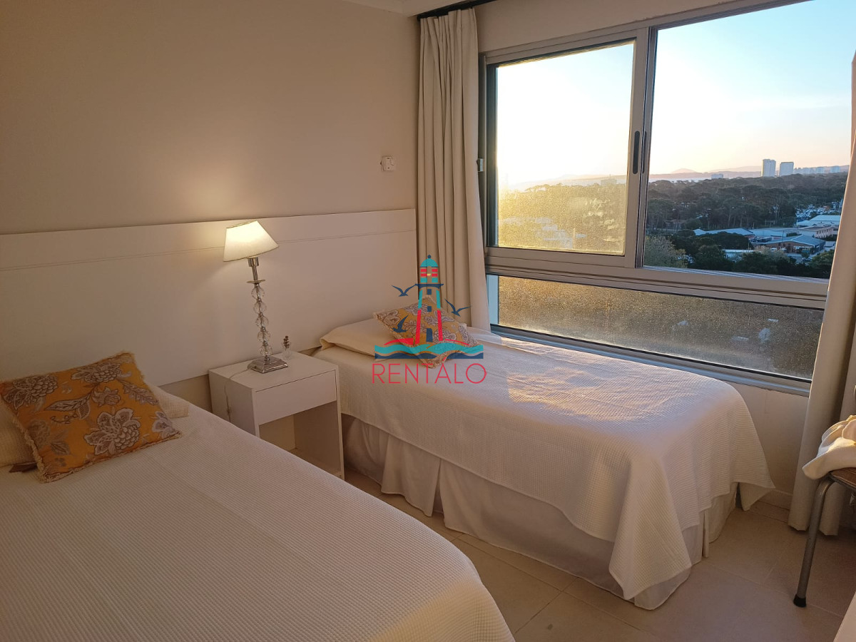 Apartamento ID.105 - Venta apartamento en Punta del Este 2 dormitorios 2 baños Ocean Drive 