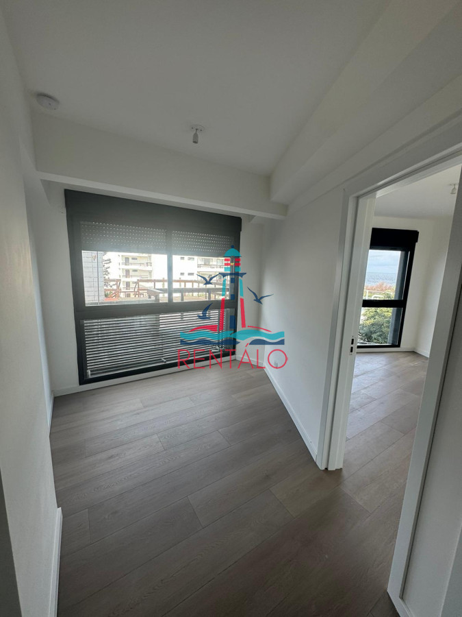 Apartamento ID.533 - Alquiler anual de 2 dormitorios en Punta del este
