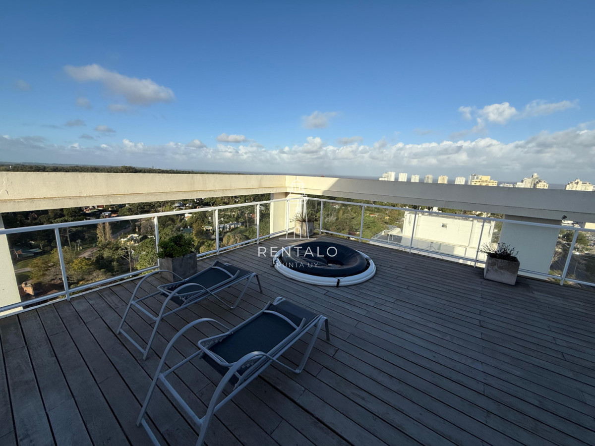 Apartamento ID.1012 - Penthouse en venta de 3 dormitorios en Punta del este oportunidad