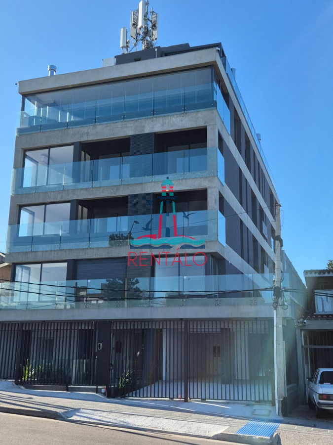 Apartamento ID.533 - Alquiler anual de 2 dormitorios en Punta del este
