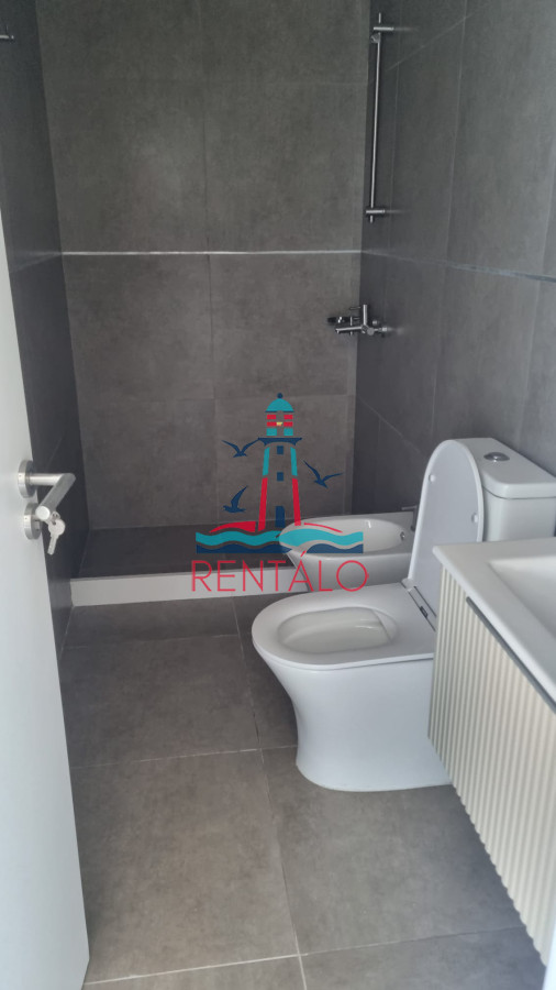 Apartamento ID.533 - Alquiler anual de 2 dormitorios en Punta del este