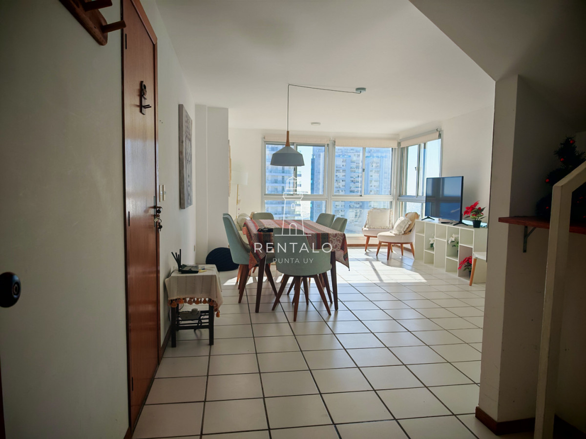 Apartamento ID.863 - En venta apartamento penthouse 3 dormitorios en Punta del este playa mansa parada 5 