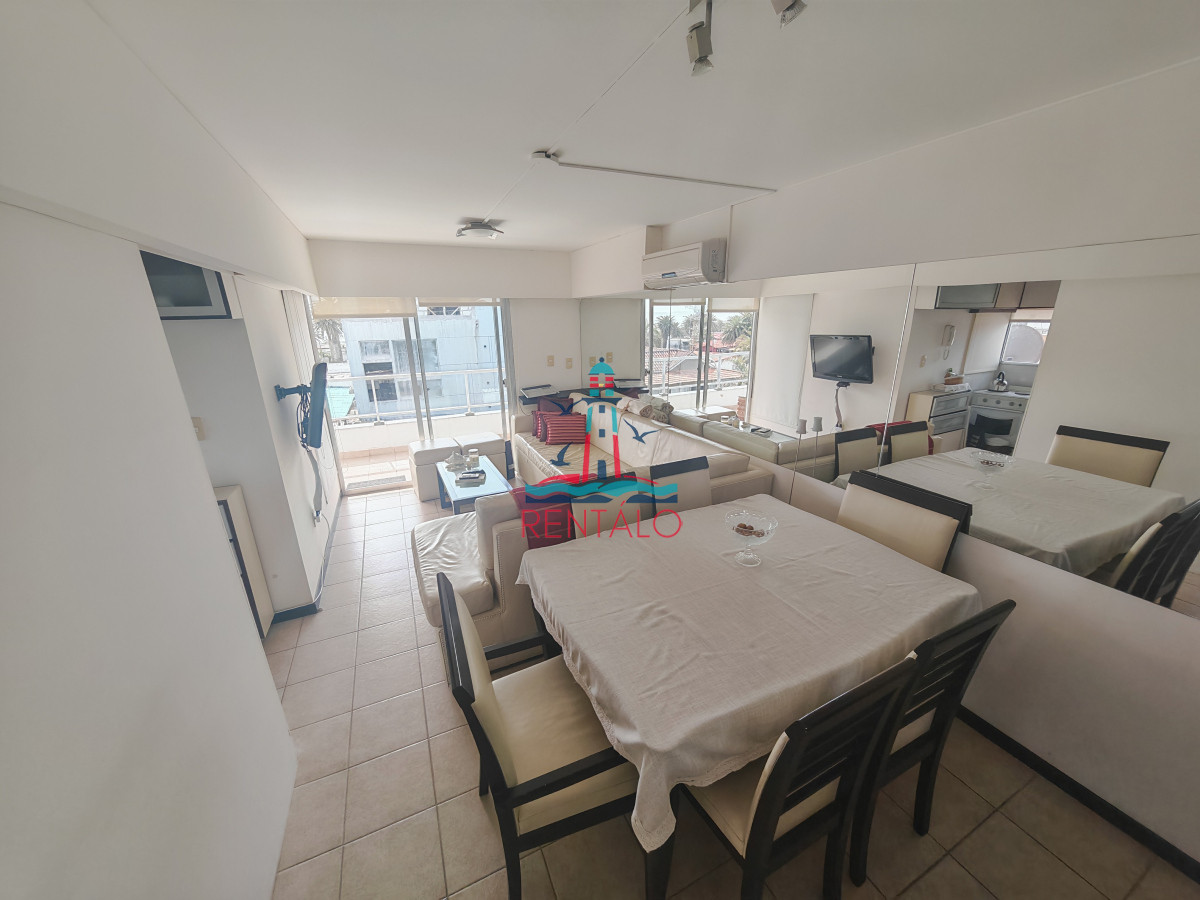 Apartamento ID.541 - Apartamento en venta de 1 dormitorio y medio en Punta del este buen sol y vista al mar