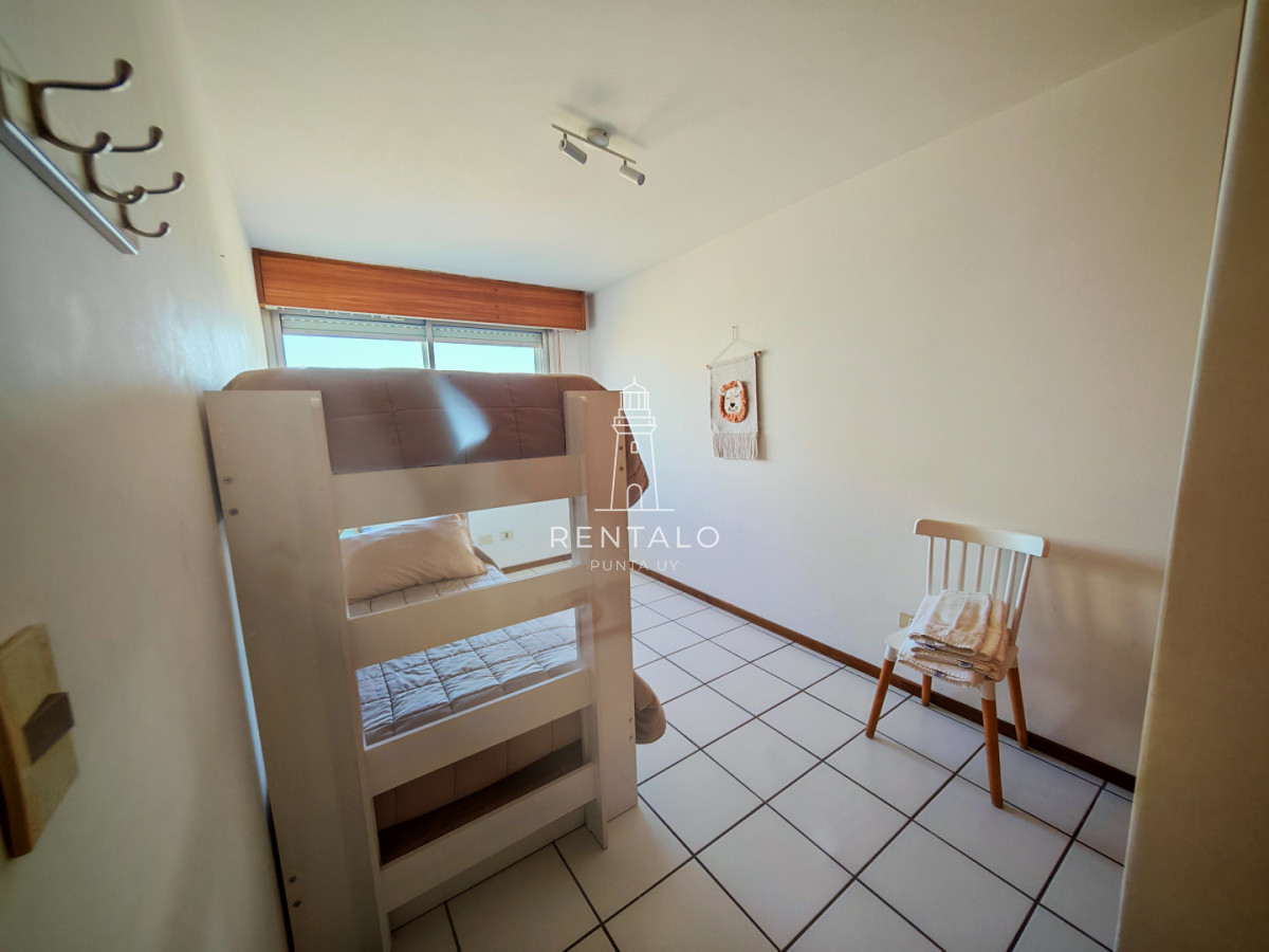 Apartamento ID.863 - En venta apartamento penthouse 3 dormitorios en Punta del este playa mansa parada 5 