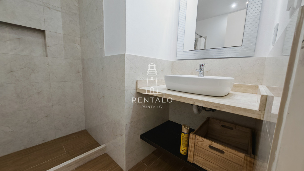 Apartamento ID.1095 - Apartamento penthouse en venta de 2 dormitorios 3 baños en Punta del este oportunidad