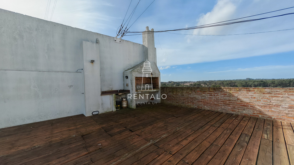 Apartamento ID.1095 - Apartamento penthouse en venta de 2 dormitorios 3 baños en Punta del este oportunidad