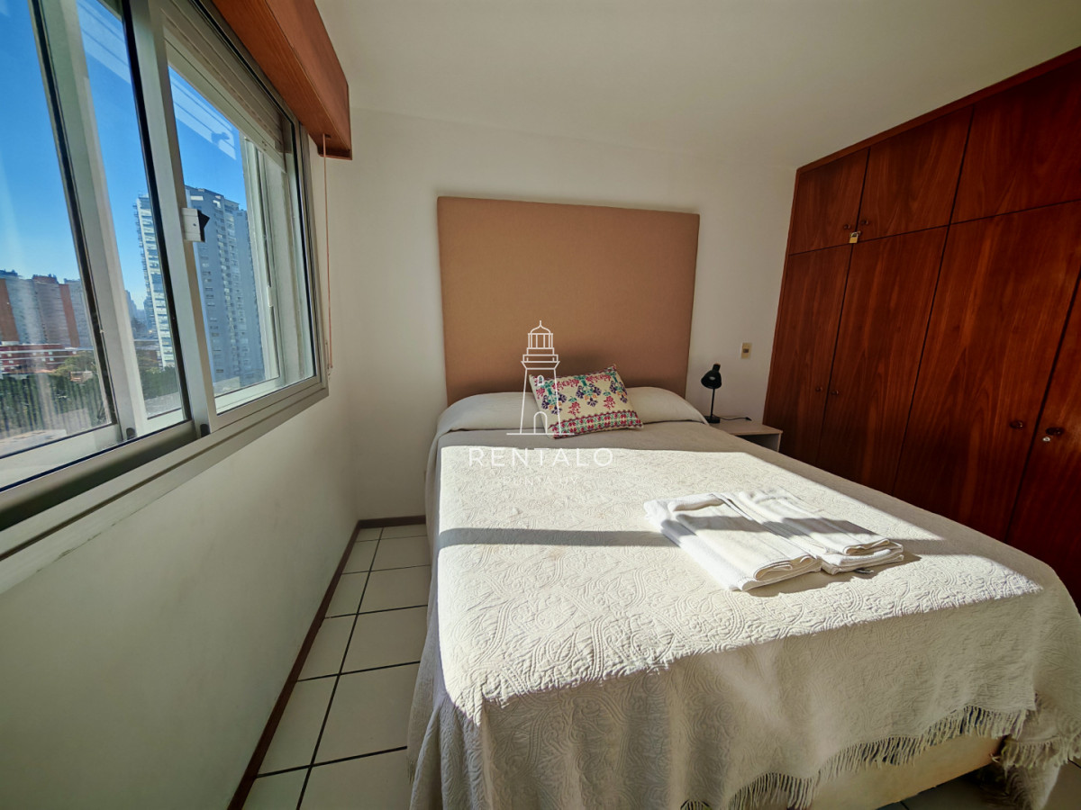 Apartamento ID.863 - En venta apartamento penthouse 3 dormitorios en Punta del este playa mansa parada 5 