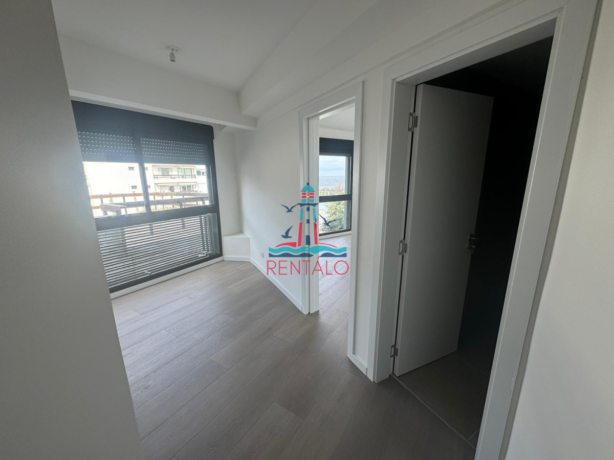 Apartamento ID.533 - Alquiler anual de 2 dormitorios en Punta del este