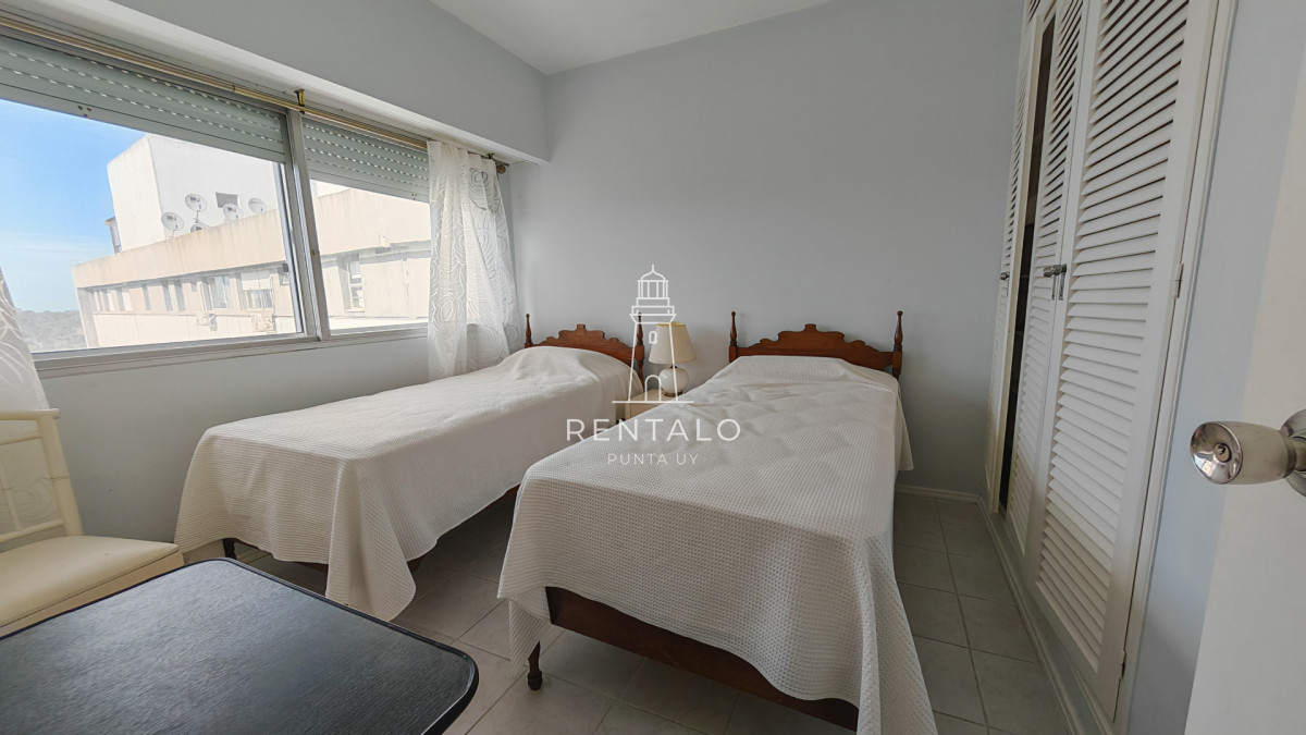 Apartamento ID.1095 - Apartamento penthouse en venta de 2 dormitorios 3 baños en Punta del este oportunidad