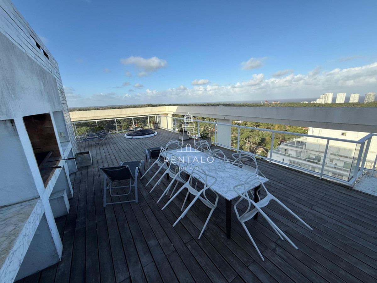 Apartamento ID.1012 - Penthouse en venta de 3 dormitorios en Punta del este oportunidad
