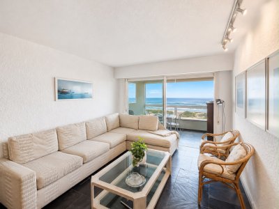 Apartamento en venta 2 dormitorios frente al mar