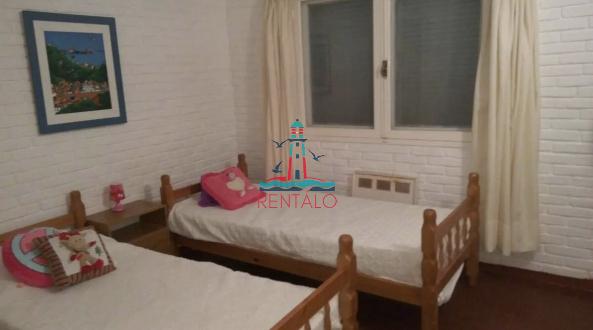 Casa ID.543 - Casa en alquiler temporal en Punta del Este 5 dormitorios con piscina 