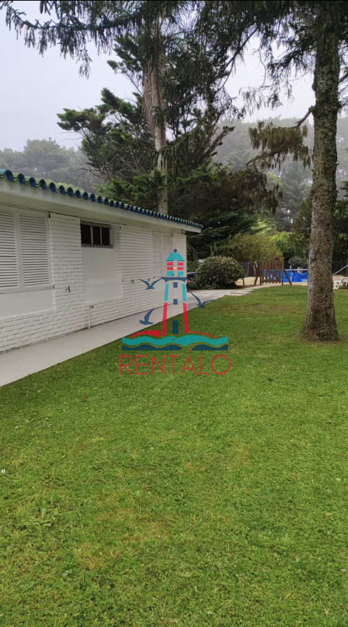 Casa ID.543 - Casa en alquiler temporal en Punta del Este 5 dormitorios con piscina 