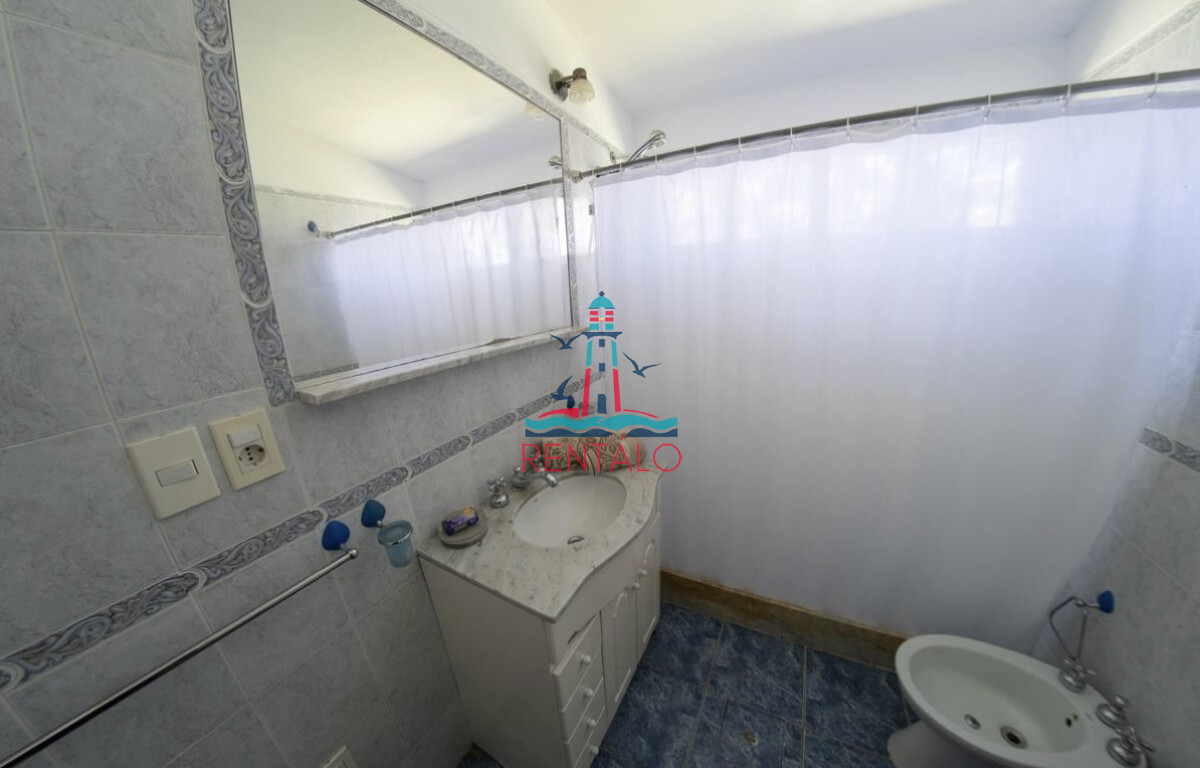 Casa ID.543 - Casa en alquiler temporal en Punta del Este 5 dormitorios con piscina 