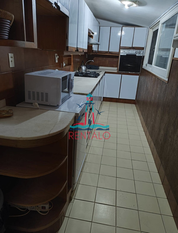 Casa ID.543 - Casa en alquiler temporal en Punta del Este 5 dormitorios con piscina 