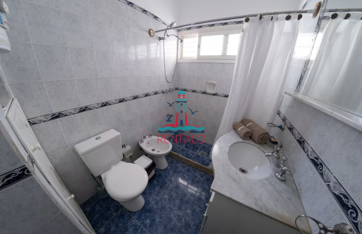 Casa ID.543 - Casa en alquiler temporal en Punta del Este 5 dormitorios con piscina 