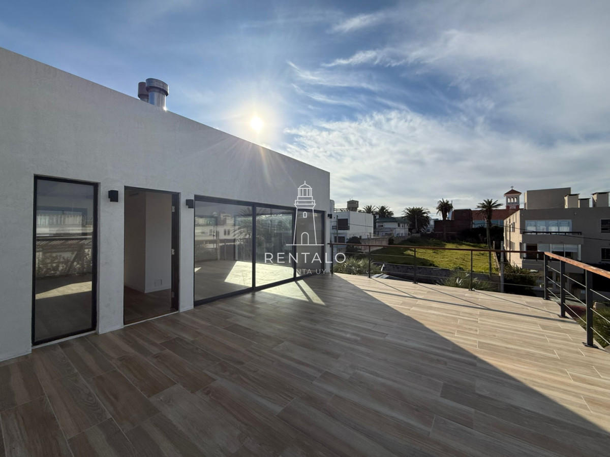 Casa ID.1075 - Casa en venta peninsula de Punta del este 4 dormitorios 