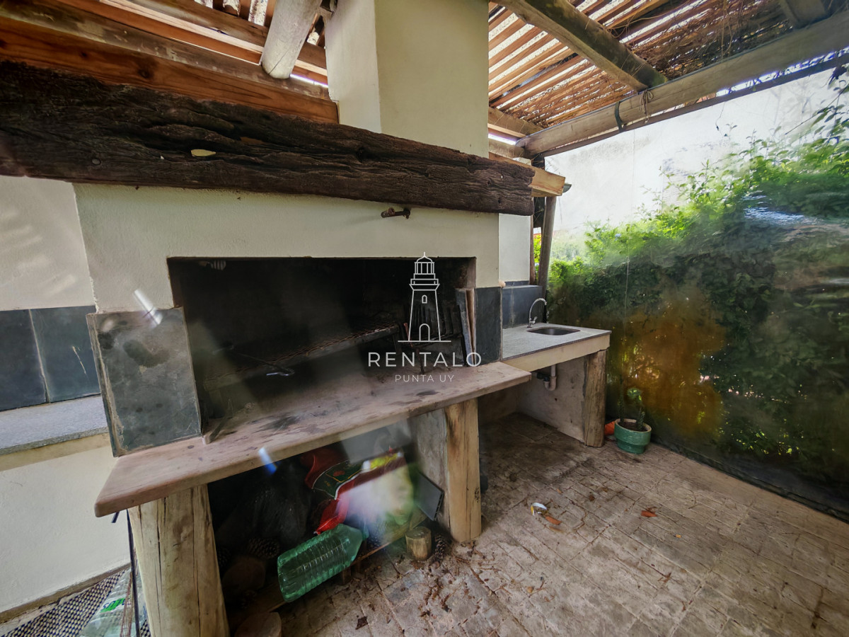 Casa ID.811 - Alquiler de temporada casa de 3 dormitorios en Punta del este 