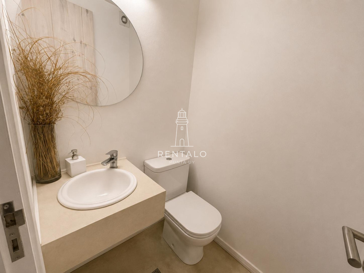 Casa ID.1305 - Casa en venta Rincon del Indio, Punta del este.