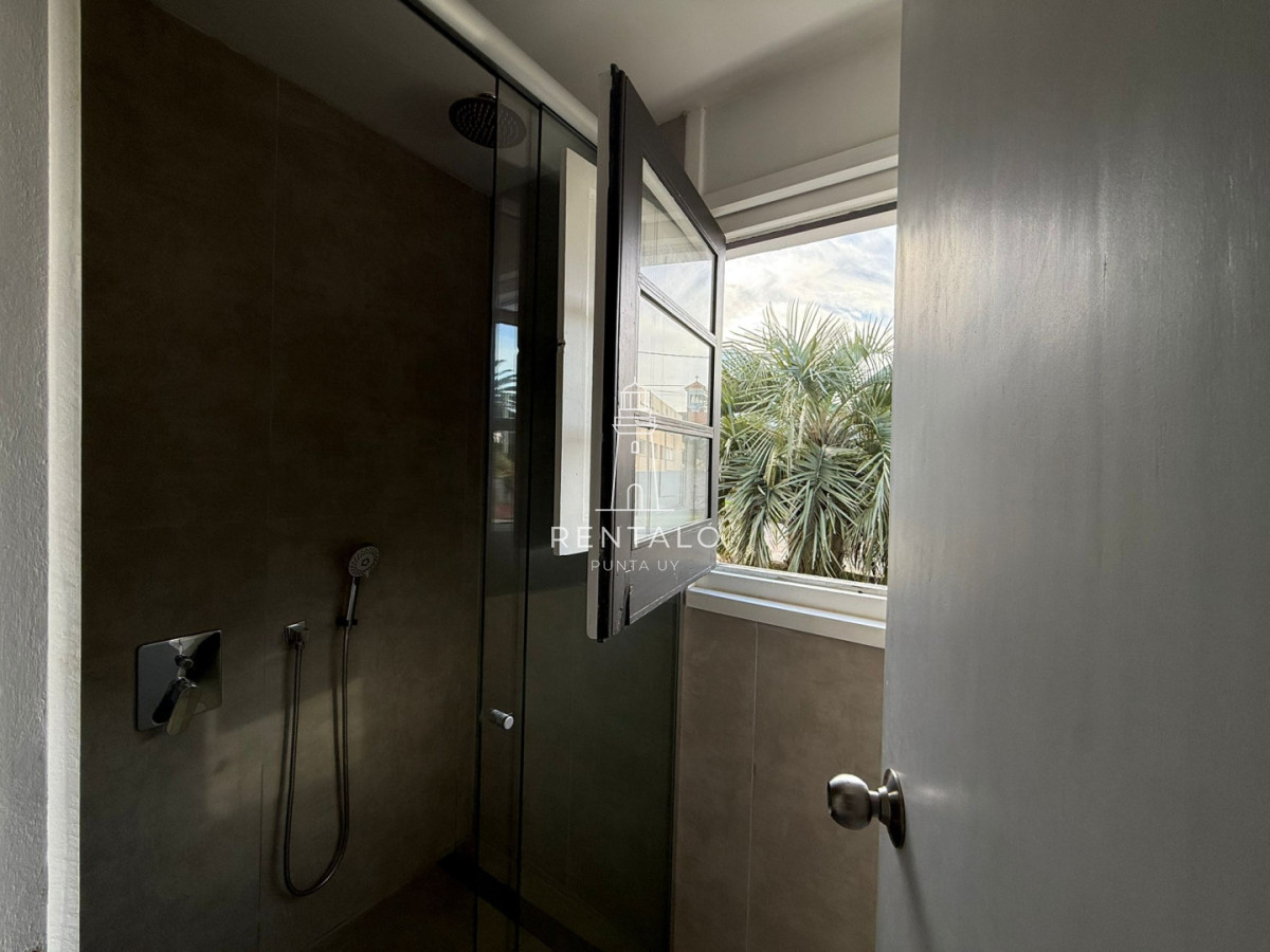 Casa ID.1075 - Casa en venta peninsula de Punta del este 4 dormitorios 