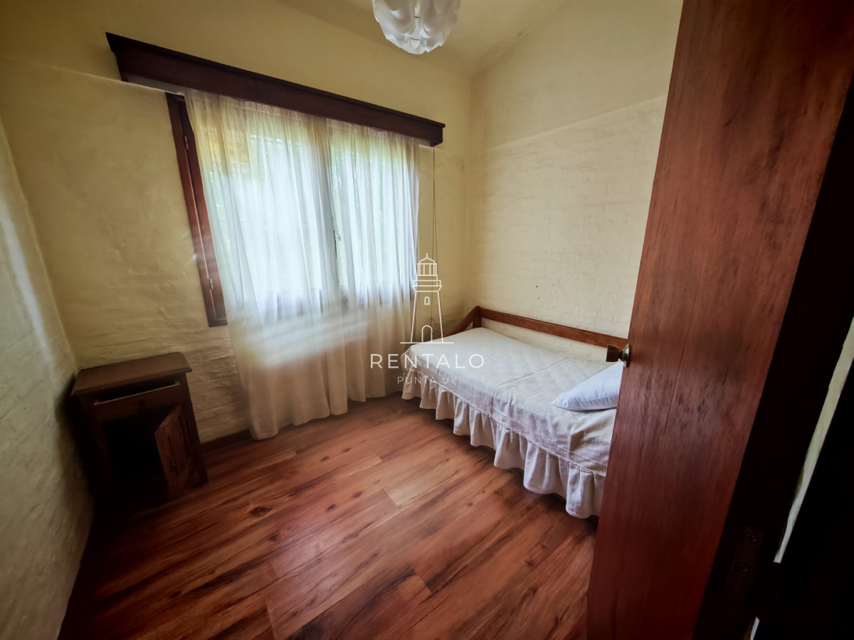 Casa ID.811 - Alquiler de temporada casa de 3 dormitorios en Punta del este 