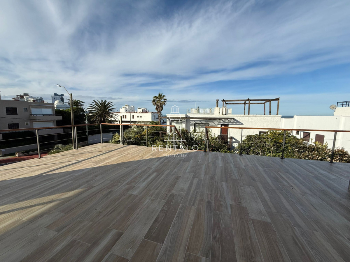 Casa ID.1075 - Casa en venta peninsula de Punta del este 4 dormitorios 