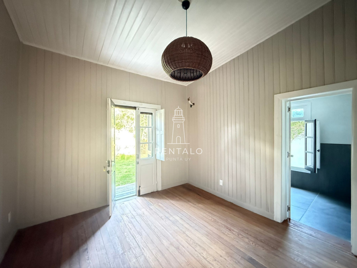Casa ID.1075 - Casa en venta peninsula de Punta del este 4 dormitorios 