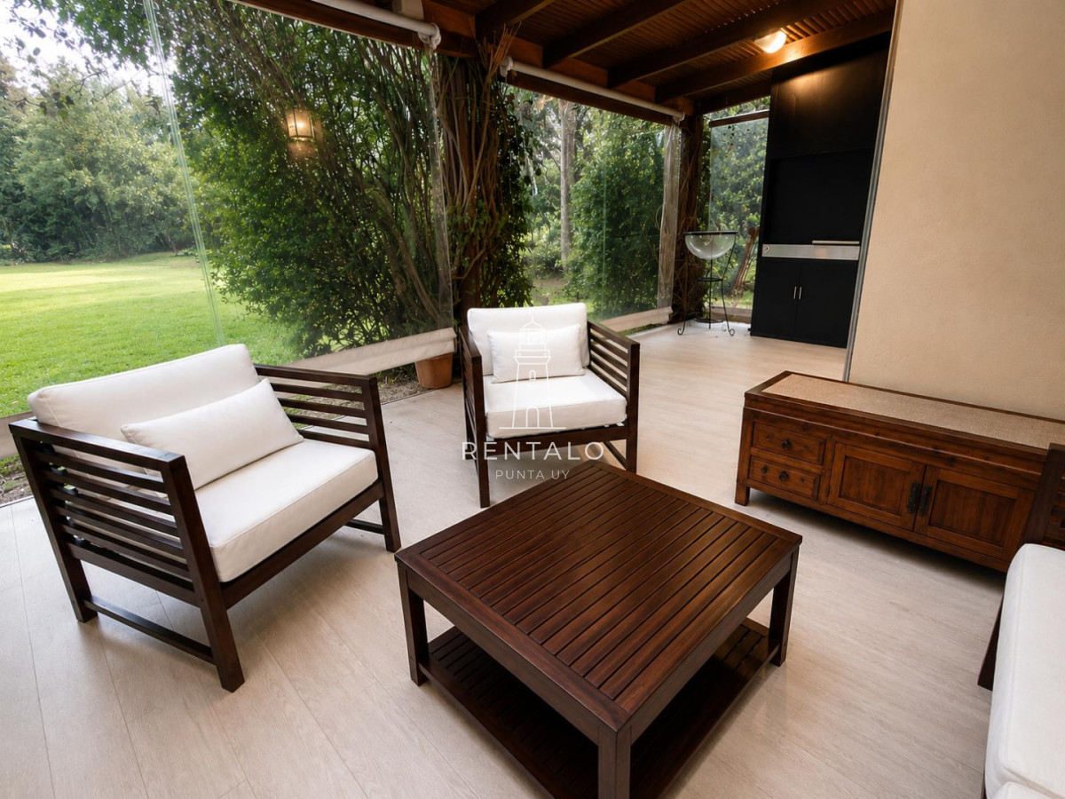 Casa ID.1305 - Casa en venta Rincon del Indio, Punta del este.
