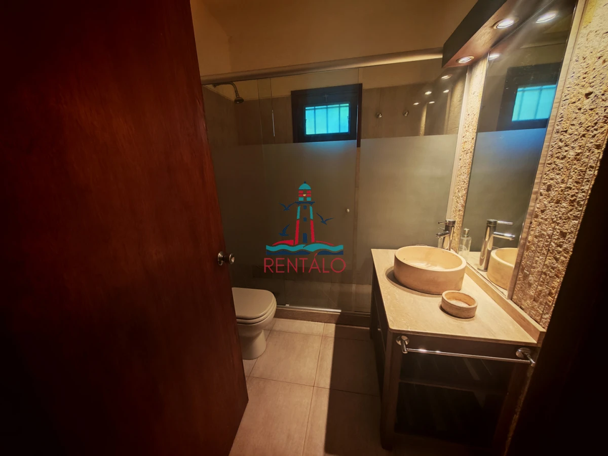 Casa ID.811 - Alquiler de temporada casa de 3 dormitorios en Punta del este 