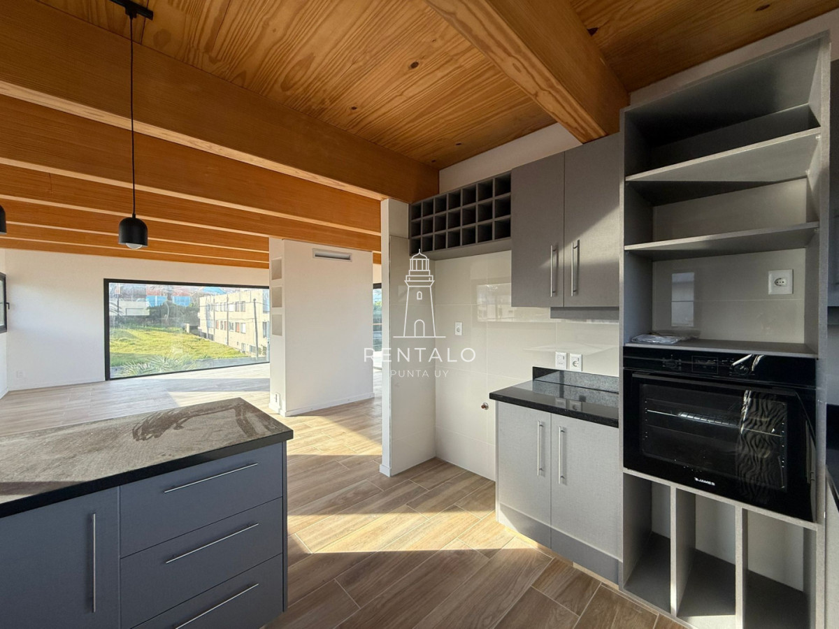 Casa ID.1075 - Casa en venta peninsula de Punta del este 4 dormitorios 