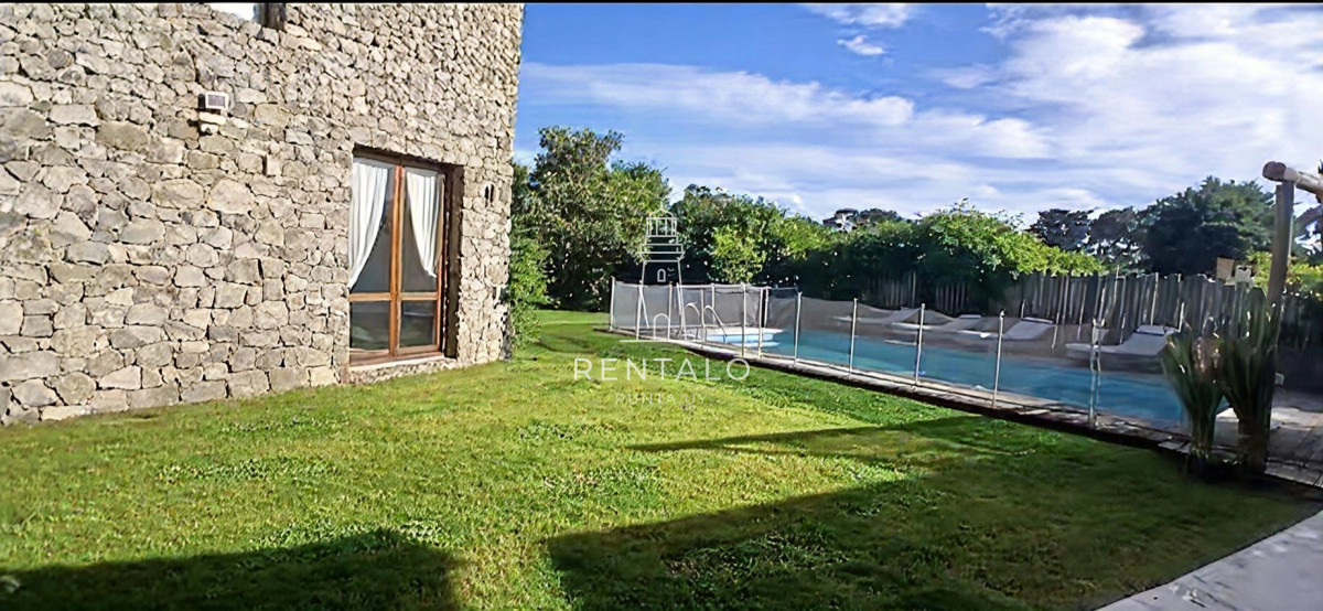 Casa ID.1256 - Hermosa casa en alquiler de temporada, Punta del Este
