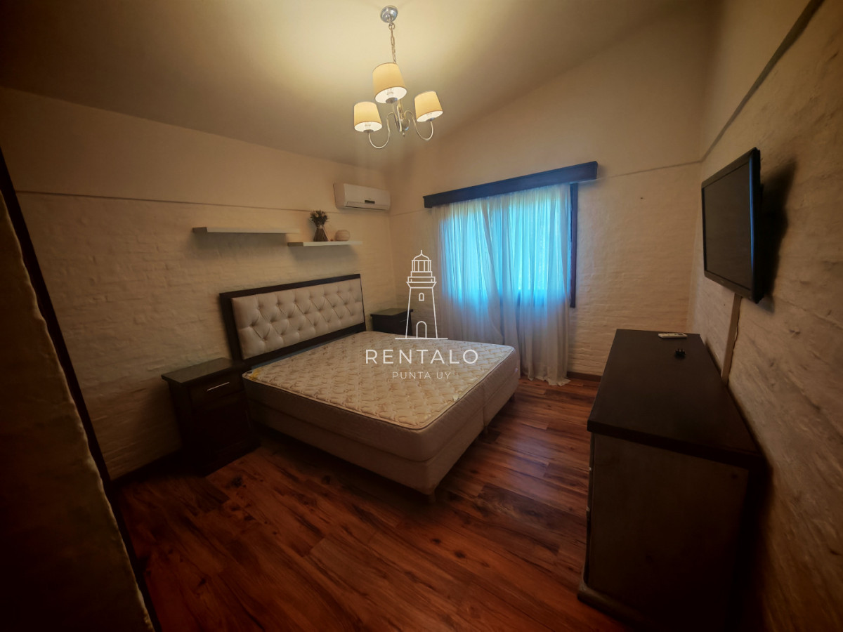 Casa ID.811 - Alquiler de temporada casa de 3 dormitorios en Punta del este 